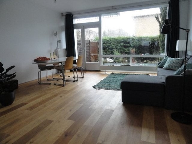 Foto 2: Amsterdam - Emanuel van Meterenstraat - Foto 2