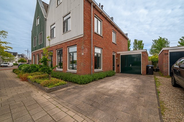 Foto 2: Landsmeer - Zuiderzeelaan - Foto 2