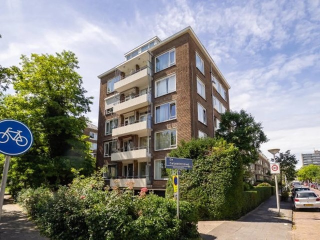 Foto 1: Den Haag - De Carpentierstraat - Foto 1