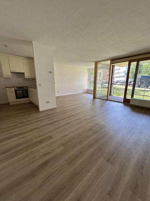 Foto 1: Almere - Marga Klomp Hof - Foto 1