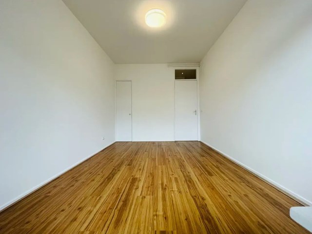 Foto 3: Den Haag - Juliana van Stolberglaan - Foto 3