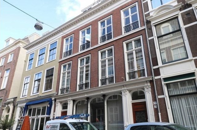 Foto 1: Den Haag - Lange Houtstraat - Foto 1