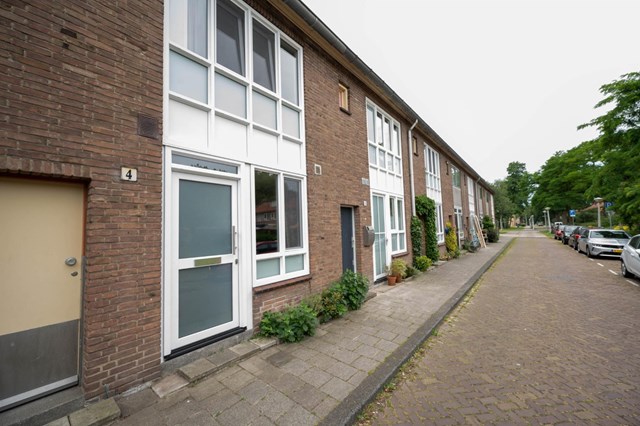 Foto 2: Amsterdam - Arthur van Schendelstraat - Foto 2