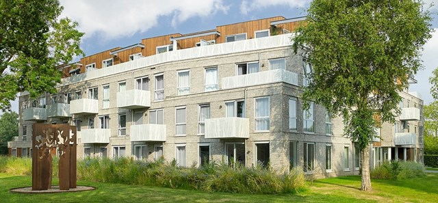 Foto 1: IJsselstein - Koningin Julianalaan - Foto 1