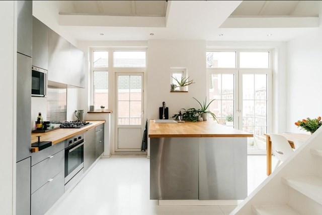 Foto 2: Den Haag - Rijklof van Goensstraat - Foto 2