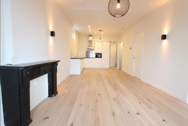 Foto 2: Amsterdam - Frans van Mierisstraat - Foto 2