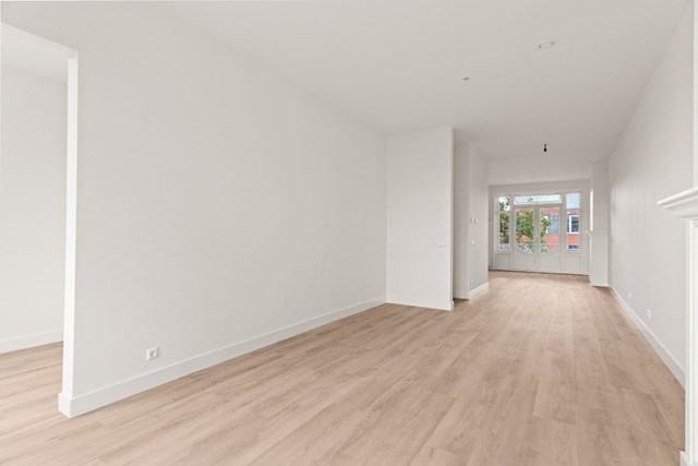 Foto 3: Amsterdam - Linnaeusstraat - Foto 3