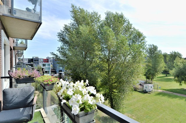 Foto 6: Amsterdam - Erich Salomonstraat - Foto 6