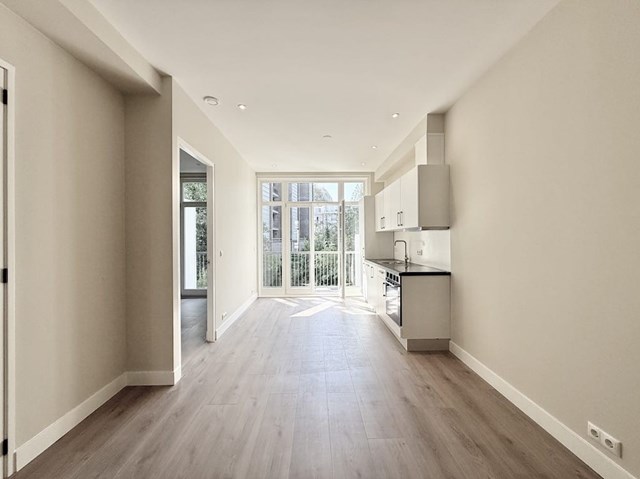 Foto 1: Amsterdam - Gijsbrecht van Aemstelstraat - Foto 1