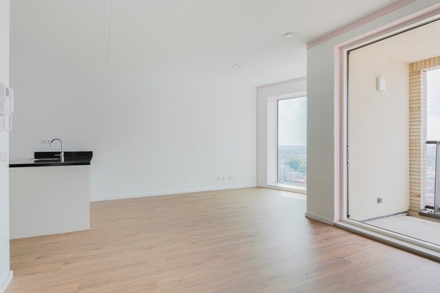 Foto 3: Diemen - Karel Appelhof - Foto 3