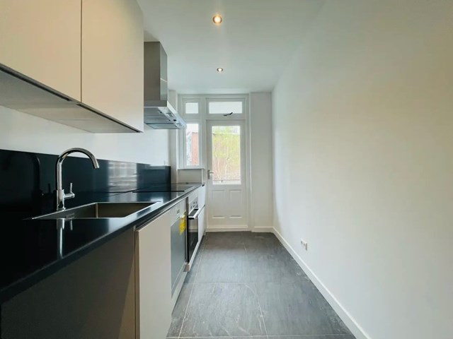 Foto 5: Den Haag - Juliana van Stolberglaan - Foto 5