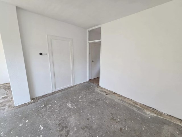 Foto 7: Emmen - Laan van de Bork - Foto 7