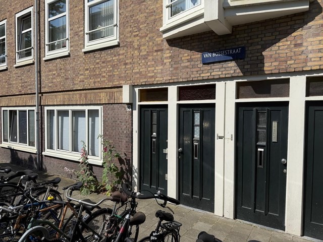 Foto 1: Amsterdam - Van Bossestraat - Foto 1