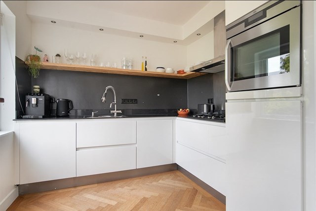 Foto 2: Haarlem - Pieter Wantelaan - Foto 2