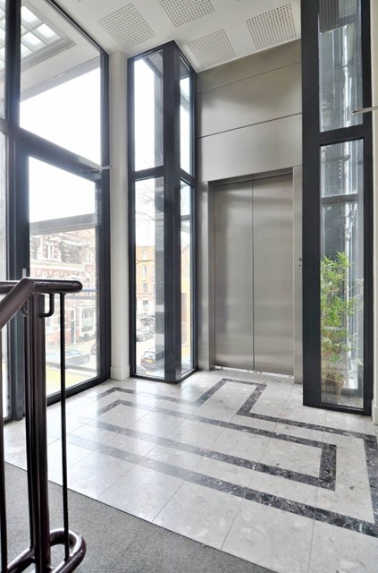 Foto 2: Amsterdam - Alexander Boersstraat - Foto 2