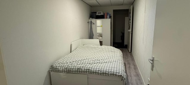Foto 3: Leeuwarden - Zuidergrachtswal - Foto 3
