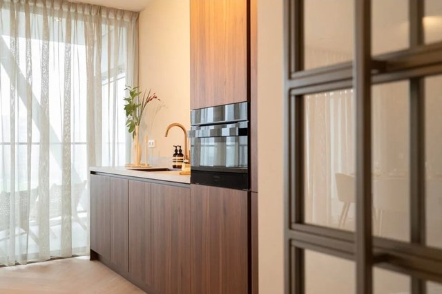 Foto 6: Rotterdam - Rijnhavenkade - Foto 6