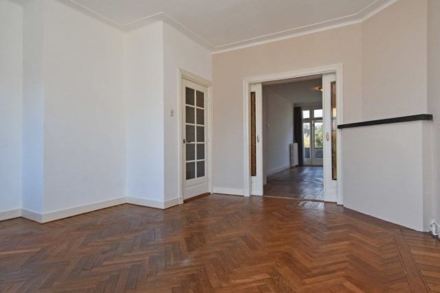 Foto 4: Den Haag - Gevers Deynootweg - Foto 4