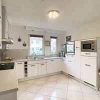 Almere, Gipskruidweg, tussenwoning - foto 6