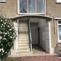Den Haag, Nieuwersluisstraat, portiekflat - foto 6