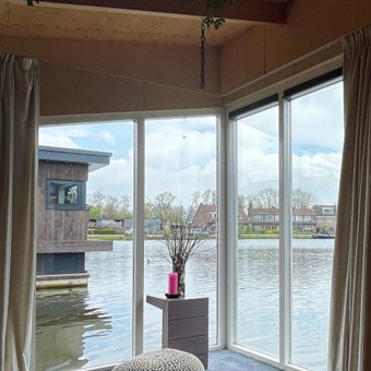 Dordrecht, Van der Duyn van Maasdamplantsoen, woonboot - foto 3