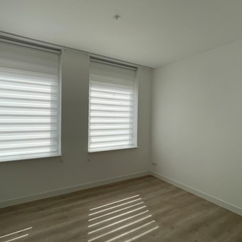 Almere, Erik Satiestraat, hoekwoning - foto 2