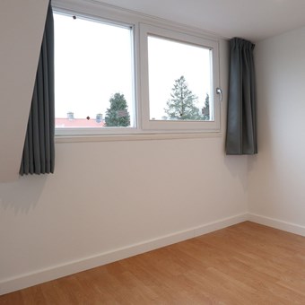 Eindhoven, Heezerweg, portiekflat - foto 2