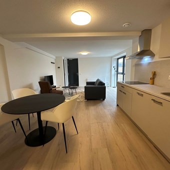 Helmond, Steenweg, galerijflat - foto 2