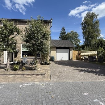 Joure, Prins Willem Alexanderstraat, 2-onder-1 kap woning - foto 2