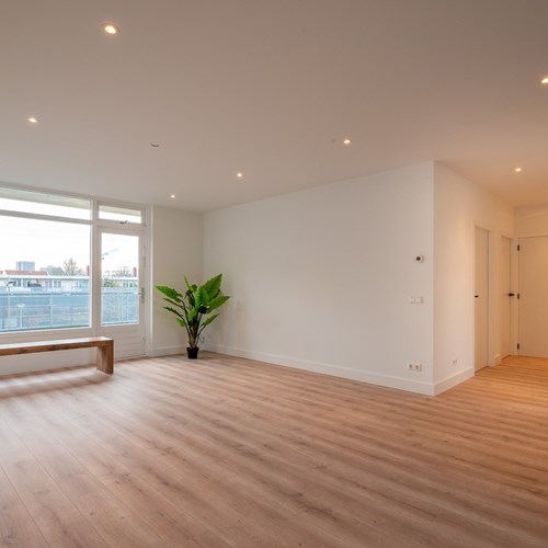 Zaandam, Zilverschoonplein, 4-kamer appartement - foto 1