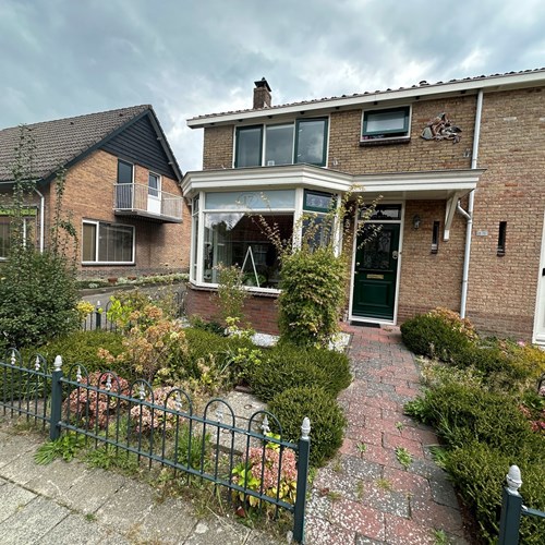 Zwaag, Krijterslaan, hoekwoning - foto 1