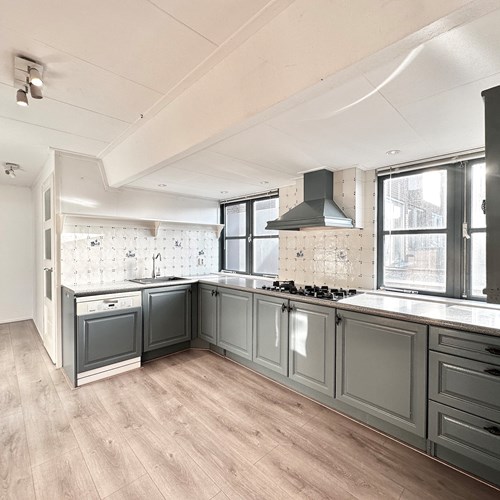 Nieuw-Vennep, Hoofdweg, 3-kamer appartement - foto 1
