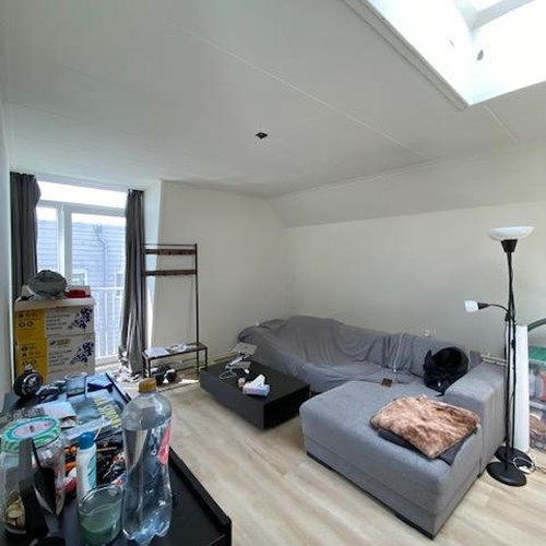 Leeuwarden, Zuidergrachtswal, galerijflat - foto 1