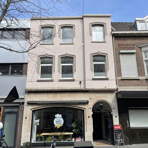 Heerlen, Oranje Nassaustraat, 4-kamer appartement - foto 1