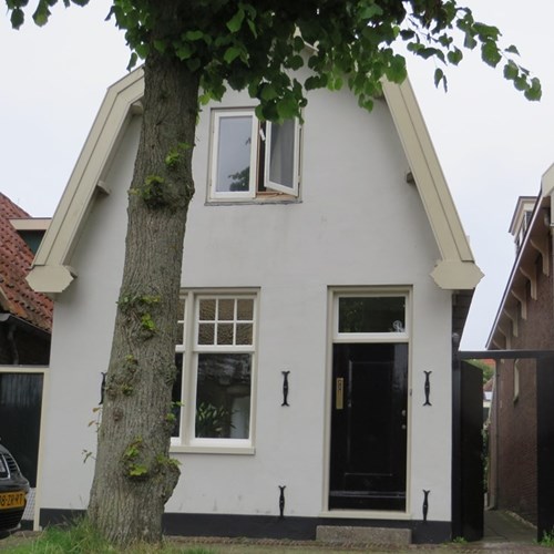 Monnickendam, Oude Zijds Burgwal, eengezinswoning - foto 1