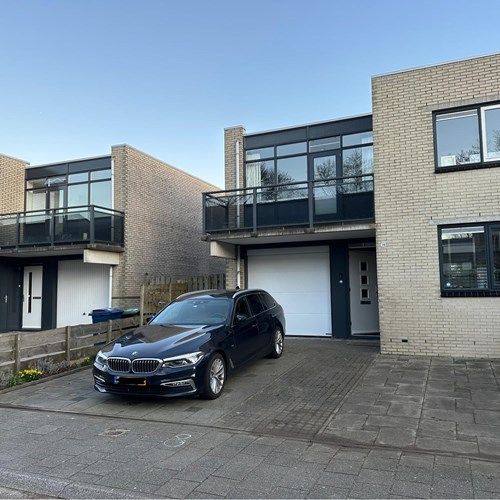 Almere, Rondostraat, 2-onder-1 kap woning - foto 1