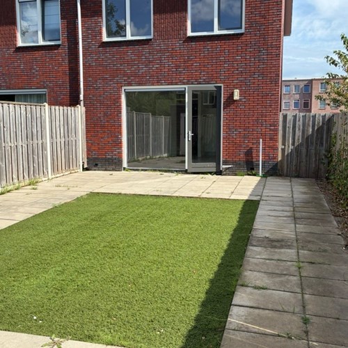 Almere, Parvatistraat, hoekwoning - foto 1