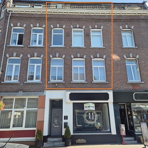 Beek, Burgemeester Janssenstraat, 5-kamer appartement - foto 1