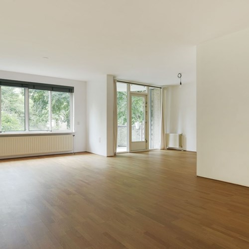 Amsterdam, Kanteel, portiekflat - foto 1