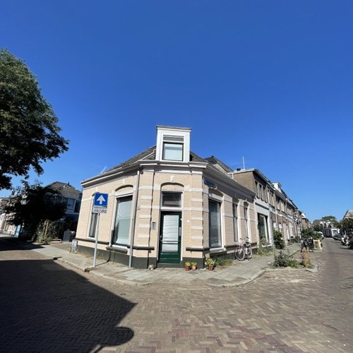 Zwolle, Van Ittersumstraat, semi zelfstandige studio - foto 1